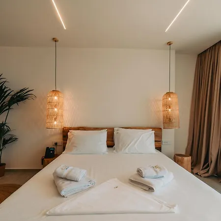 Elar Hotel 4*